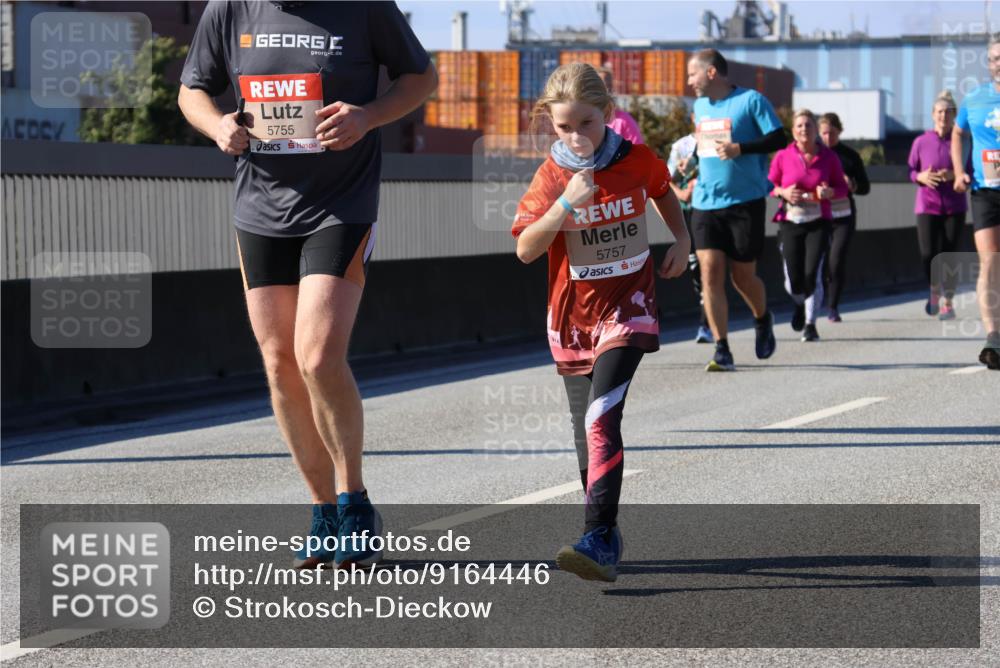 03.10.2025 - Köhlbrandbrückenlauf Strokosch-Dieckow http://msf.ph/oto/9164446 03.10.2025 13:09:00 Position 3 5755, 5757 meine-sportfotos.de
