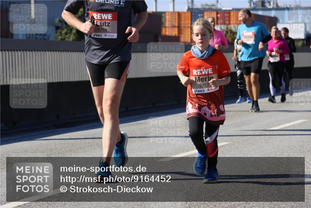 03.10.2025 - Köhlbrandbrückenlauf Strokosch-Dieckow http://msf.ph/oto/9164452 03.10.2025 13:09:00 Position 3 5755, 5757 meine-sportfotos.de