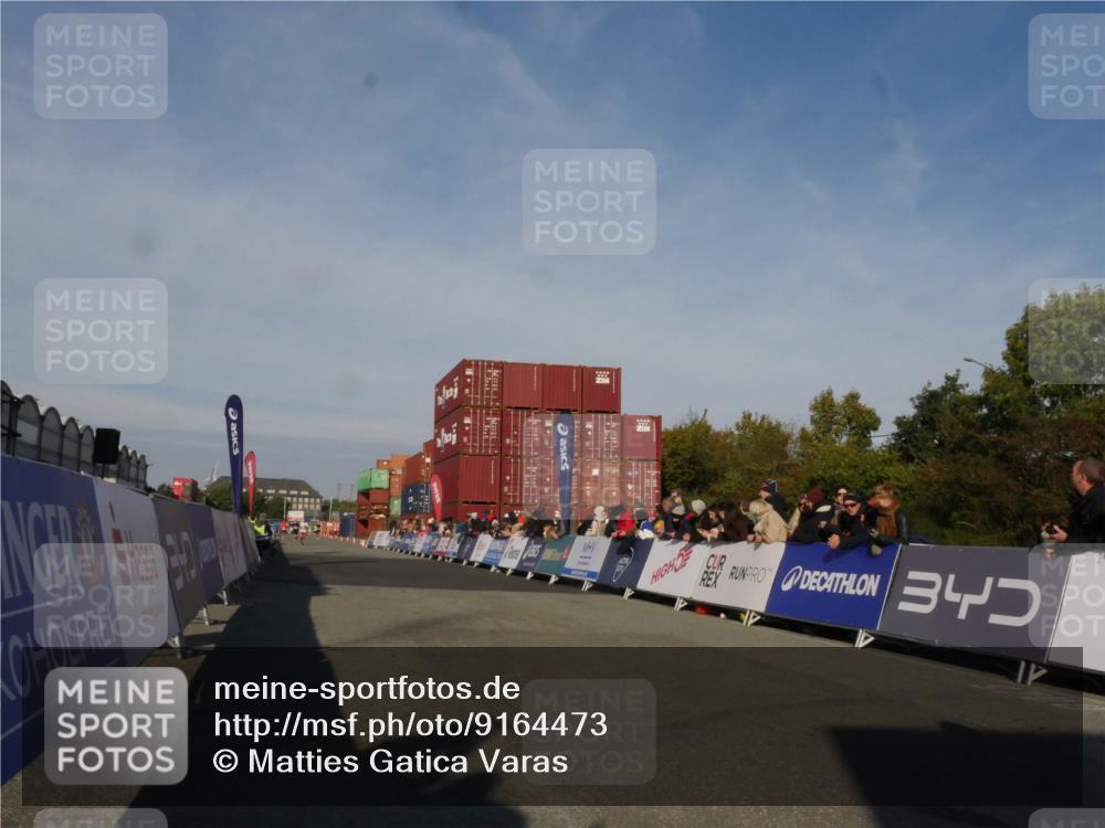 03.10.2025 - Köhlbrandbrückenlauf Matties Gatica Varas http://msf.ph/oto/9164473 03.10.2025 09:53:05 Ziel 1035, 2705 meine-sportfotos.de