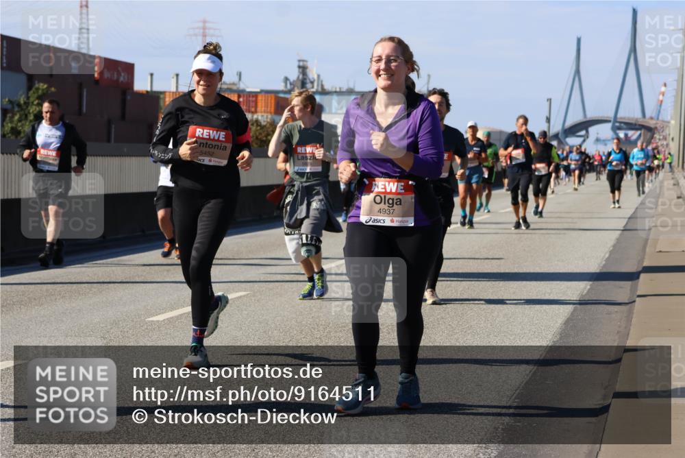03.10.2025 - Köhlbrandbrückenlauf Strokosch-Dieckow http://msf.ph/oto/9164511 03.10.2025 13:09:20 Position 3 5452, 4937 meine-sportfotos.de