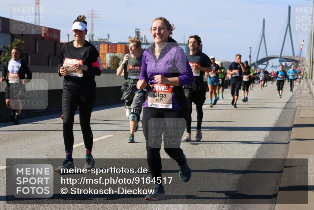03.10.2025 - Köhlbrandbrückenlauf Strokosch-Dieckow http://msf.ph/oto/9164517 03.10.2025 13:09:20 Position 3 5829, 4937 meine-sportfotos.de