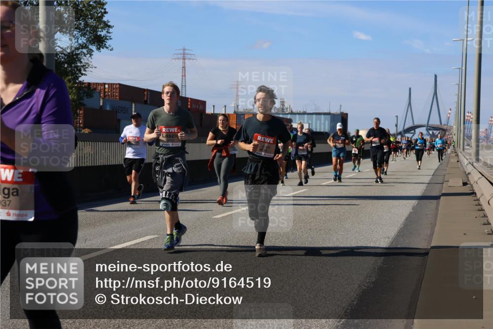 03.10.2025 - Köhlbrandbrückenlauf Strokosch-Dieckow http://msf.ph/oto/9164519 03.10.2025 13:09:22 Position 3 937, 6820 meine-sportfotos.de