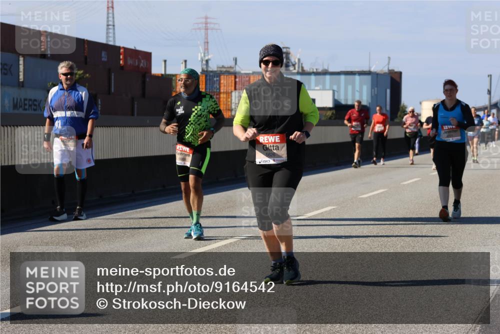 03.10.2025 - Köhlbrandbrückenlauf Strokosch-Dieckow http://msf.ph/oto/9164542 03.10.2025 13:09:31 Position 3 6608, 5626 meine-sportfotos.de