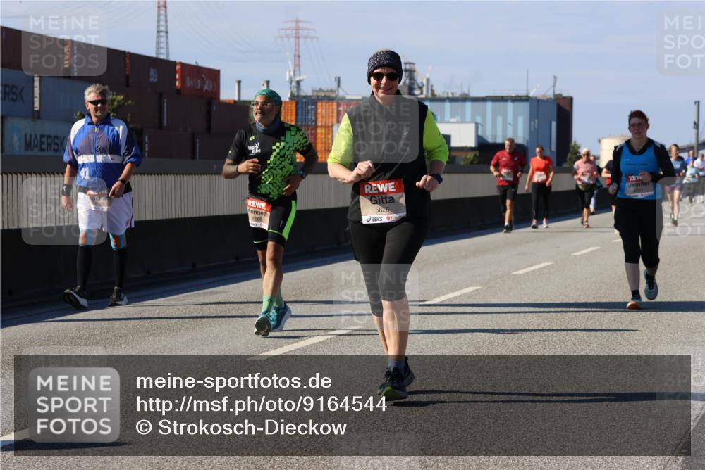 03.10.2025 - Köhlbrandbrückenlauf Strokosch-Dieckow http://msf.ph/oto/9164544 03.10.2025 13:09:31 Position 3 6608, 5626 meine-sportfotos.de