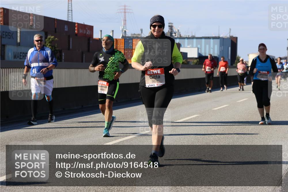 03.10.2025 - Köhlbrandbrückenlauf Strokosch-Dieckow http://msf.ph/oto/9164548 03.10.2025 13:09:31 Position 3 5626, 4701, 6608 meine-sportfotos.de
