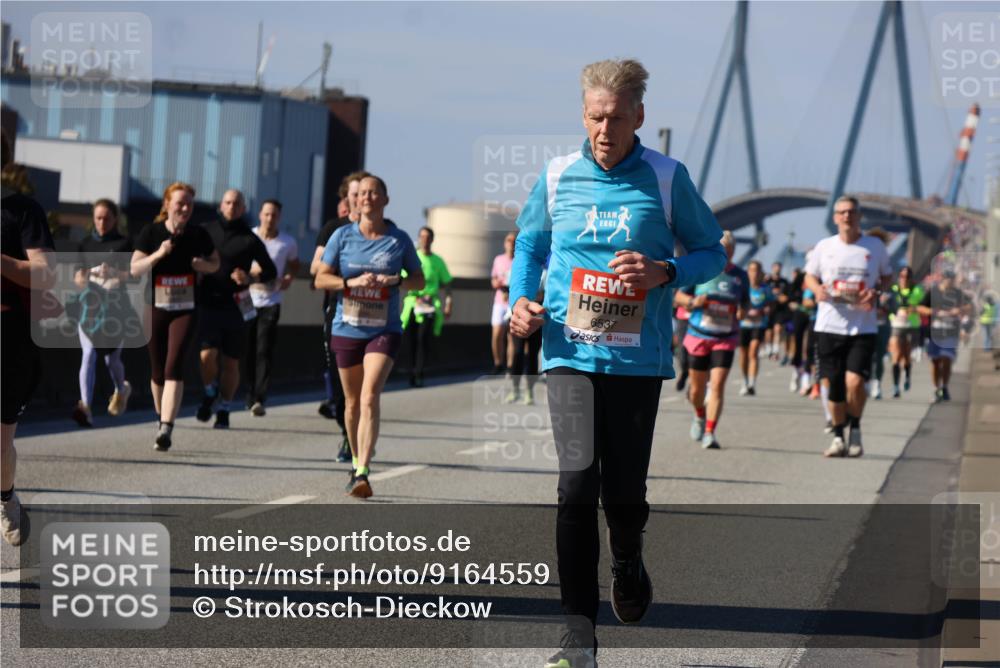 03.10.2025 - Köhlbrandbrückenlauf Strokosch-Dieckow http://msf.ph/oto/9164559 03.10.2025 13:09:39 Position 3 6537 meine-sportfotos.de