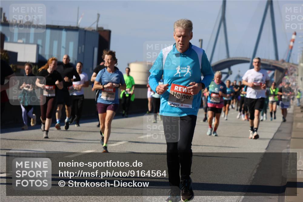 03.10.2025 - Köhlbrandbrückenlauf Strokosch-Dieckow http://msf.ph/oto/9164564 03.10.2025 13:09:39 Position 3 6537 meine-sportfotos.de