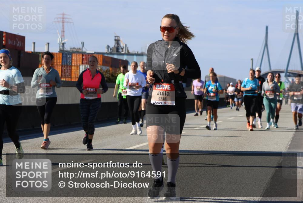03.10.2025 - Köhlbrandbrückenlauf Strokosch-Dieckow http://msf.ph/oto/9164591 03.10.2025 13:09:55 Position 3 5921, 5922, 4715 meine-sportfotos.de