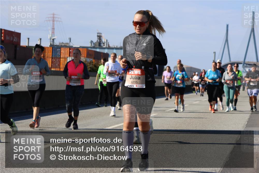 03.10.2025 - Köhlbrandbrückenlauf Strokosch-Dieckow http://msf.ph/oto/9164593 03.10.2025 13:09:55 Position 3 5921, 5922, 4715 meine-sportfotos.de
