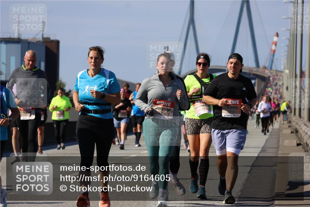 03.10.2025 - Köhlbrandbrückenlauf Strokosch-Dieckow http://msf.ph/oto/9164605 03.10.2025 13:09:59 Position 3 6375, 4218, 6223, 4141, 040 meine-sportfotos.de