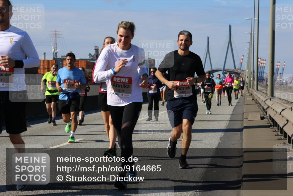 03.10.2025 - Köhlbrandbrückenlauf Strokosch-Dieckow http://msf.ph/oto/9164665 03.10.2025 13:10:31 Position 3 19, 5518, 6498 meine-sportfotos.de