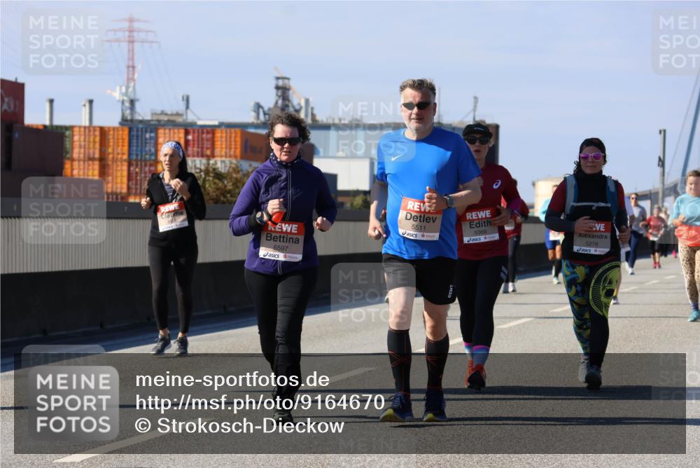 03.10.2025 - Köhlbrandbrückenlauf Strokosch-Dieckow http://msf.ph/oto/9164670 03.10.2025 13:10:35 Position 3 6597, 5511, 5368, 5276 meine-sportfotos.de