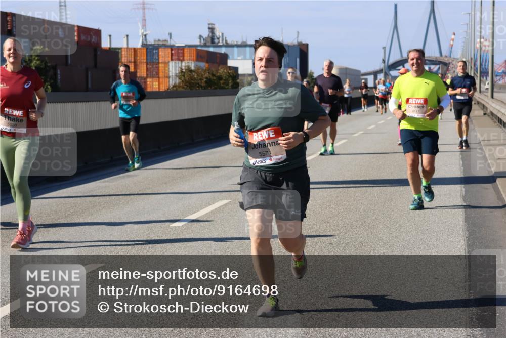 03.10.2025 - Köhlbrandbrückenlauf Strokosch-Dieckow http://msf.ph/oto/9164698 03.10.2025 13:10:52 Position 3 5030, 5574, 6147 meine-sportfotos.de