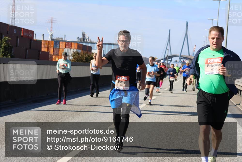 03.10.2025 - Köhlbrandbrückenlauf Strokosch-Dieckow http://msf.ph/oto/9164746 03.10.2025 13:11:10 Position 3 5463, 6351 meine-sportfotos.de