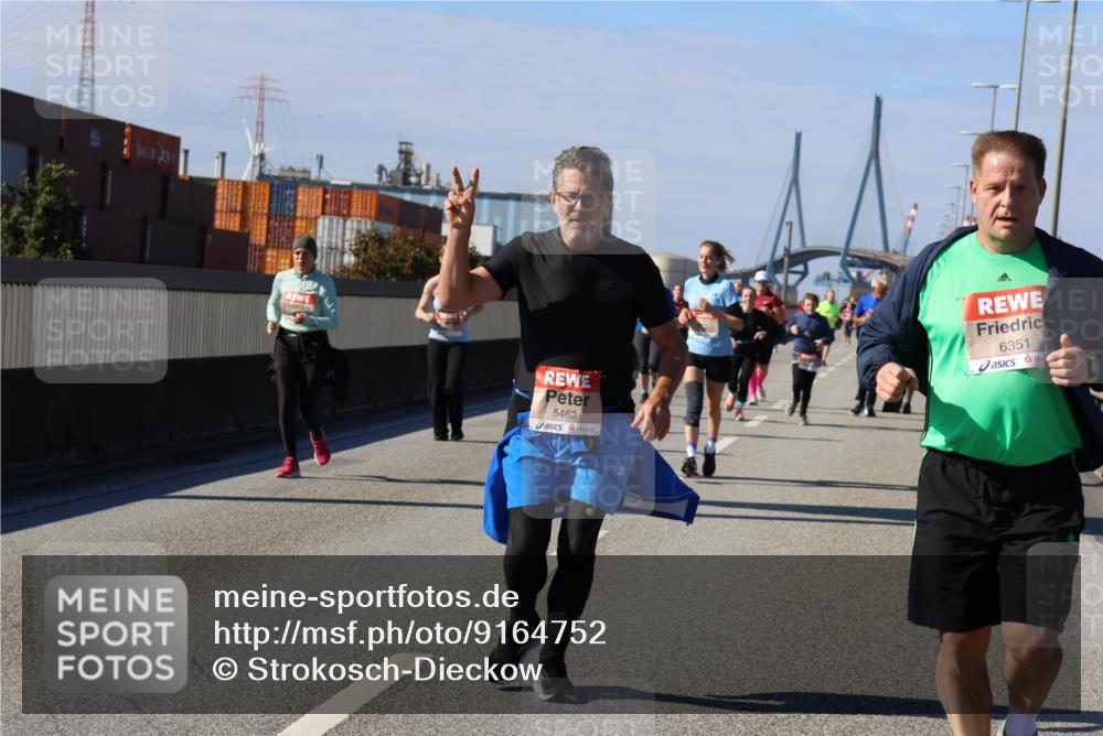 03.10.2025 - Köhlbrandbrückenlauf Strokosch-Dieckow http://msf.ph/oto/9164752 03.10.2025 13:11:10 Position 3 5463, 6351 meine-sportfotos.de