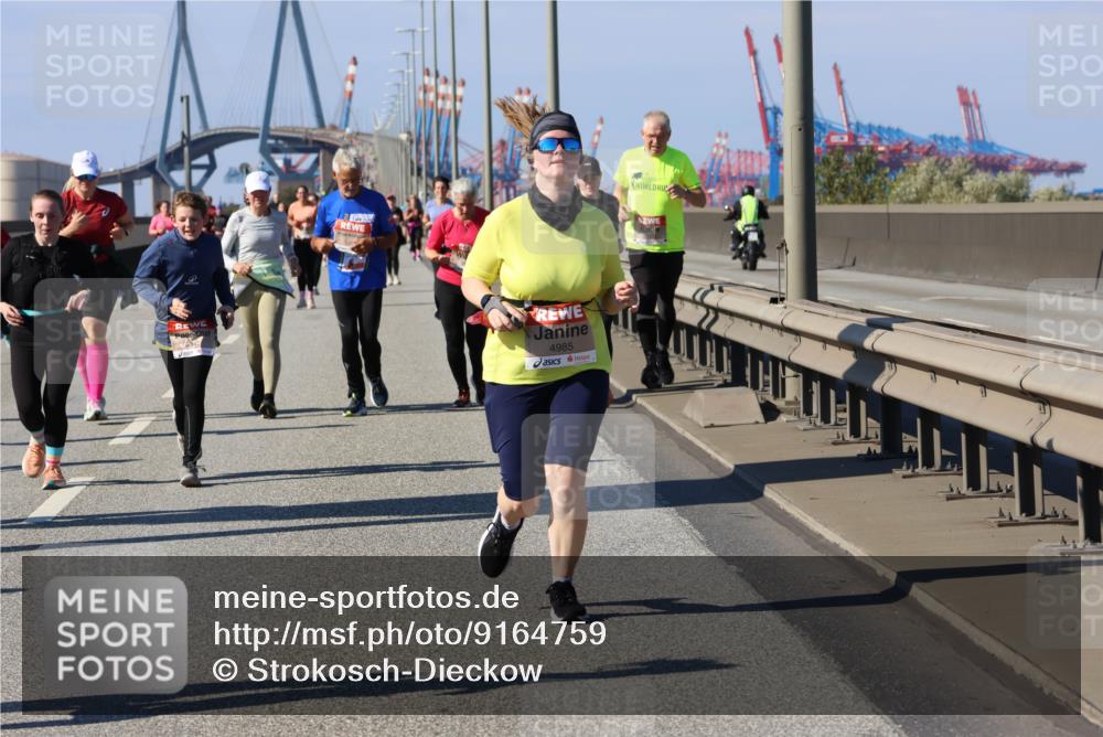 03.10.2025 - Köhlbrandbrückenlauf Strokosch-Dieckow http://msf.ph/oto/9164759 03.10.2025 13:11:14 Position 3 4985 meine-sportfotos.de