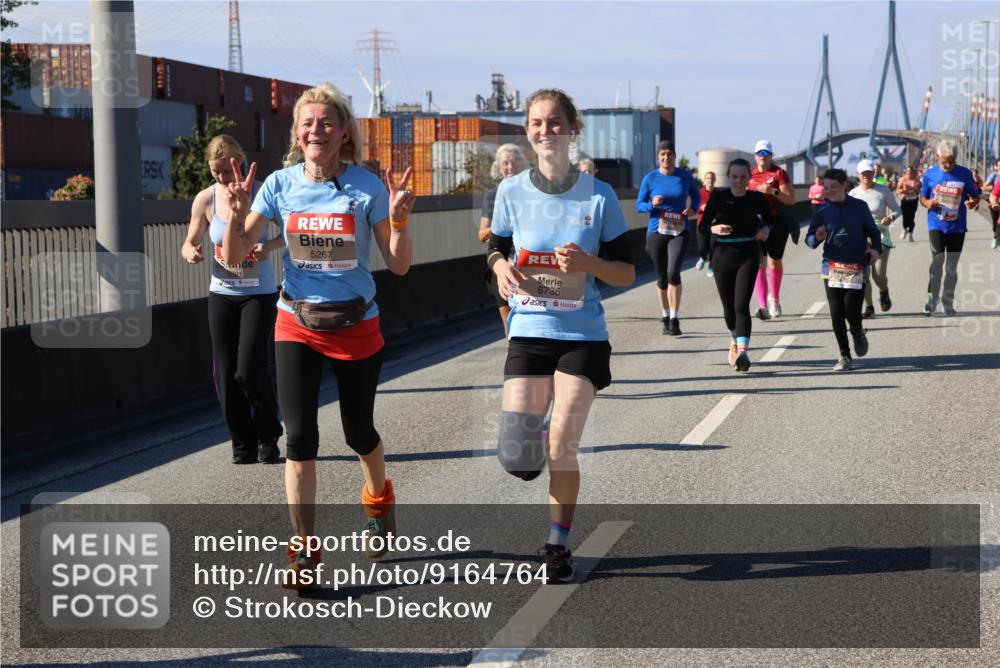 03.10.2025 - Köhlbrandbrückenlauf Strokosch-Dieckow http://msf.ph/oto/9164764 03.10.2025 13:11:15 Position 3 5267, 6736 meine-sportfotos.de