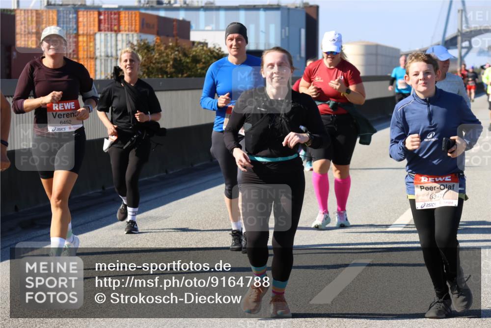 03.10.2025 - Köhlbrandbrückenlauf Strokosch-Dieckow http://msf.ph/oto/9164788 03.10.2025 13:11:17 Position 3 6452 meine-sportfotos.de