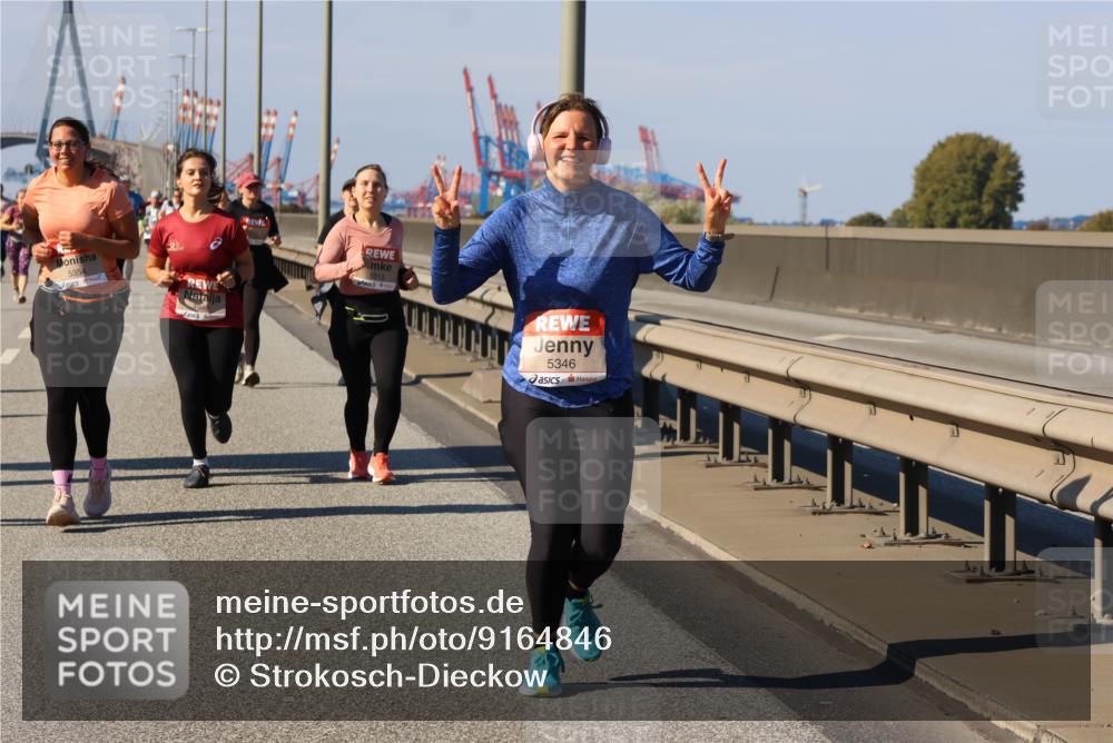 03.10.2025 - Köhlbrandbrückenlauf Strokosch-Dieckow http://msf.ph/oto/9164846 03.10.2025 13:11:32 Position 3 5354, 5515, 5346 meine-sportfotos.de