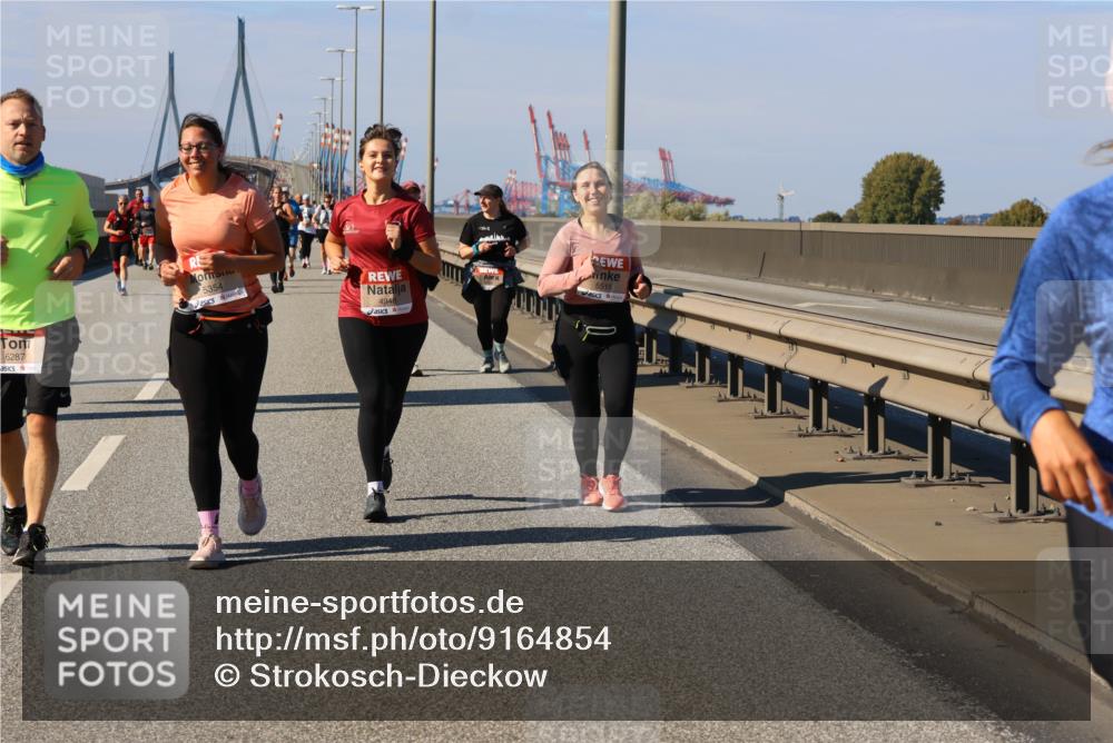03.10.2025 - Köhlbrandbrückenlauf Strokosch-Dieckow http://msf.ph/oto/9164854 03.10.2025 13:11:34 Position 3 6287, 5354, 4948, 5515 meine-sportfotos.de