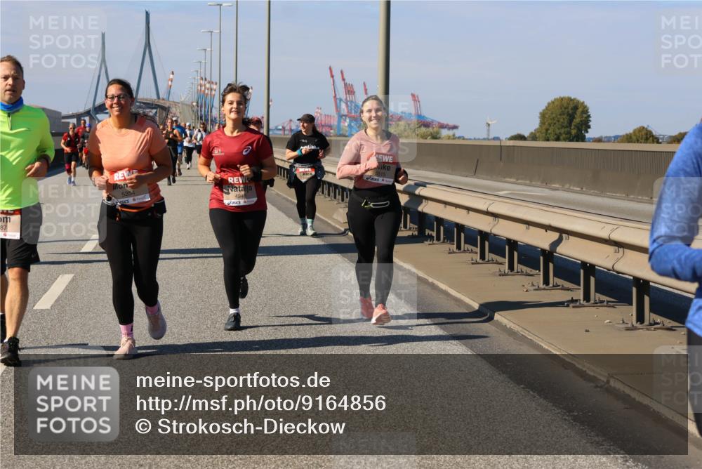 03.10.2025 - Köhlbrandbrückenlauf Strokosch-Dieckow http://msf.ph/oto/9164856 03.10.2025 13:11:35 Position 3 87, 5354, 4948, 5515 meine-sportfotos.de