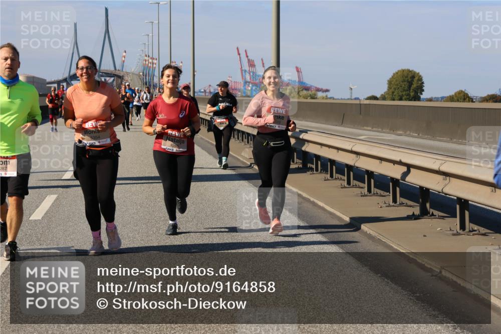 03.10.2025 - Köhlbrandbrückenlauf Strokosch-Dieckow http://msf.ph/oto/9164858 03.10.2025 13:11:35 Position 3 287, 5354, 4948, 15 meine-sportfotos.de