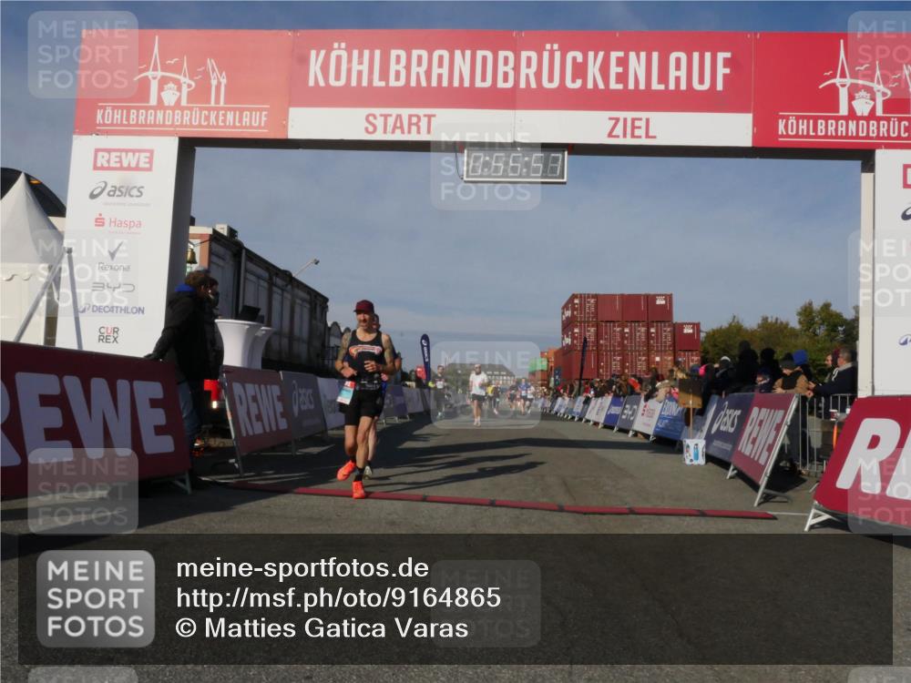 03.10.2025 - Köhlbrandbrückenlauf Matties Gatica Varas http://msf.ph/oto/9164865 03.10.2025 09:55:59 Ziel 1020, 1028, 1036, 1224, 3007, 3143, 3181, 3332, 3494 meine-sportfotos.de