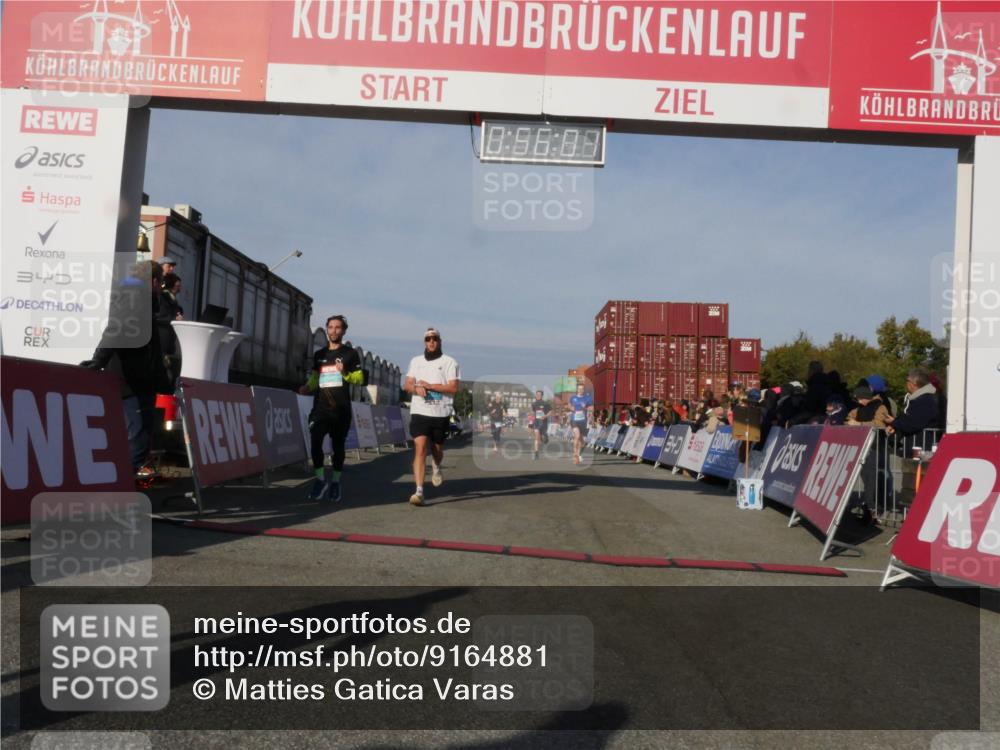 03.10.2025 - Köhlbrandbrückenlauf Matties Gatica Varas http://msf.ph/oto/9164881 03.10.2025 09:56:03 Ziel 1020, 1036, 1095, 1224, 3143, 3181, 3332, 3494 meine-sportfotos.de