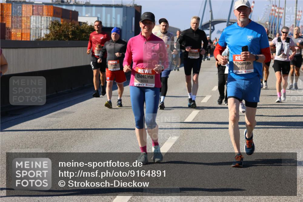 03.10.2025 - Köhlbrandbrückenlauf Strokosch-Dieckow http://msf.ph/oto/9164891 03.10.2025 13:11:50 Position 3 6093, 6215 meine-sportfotos.de