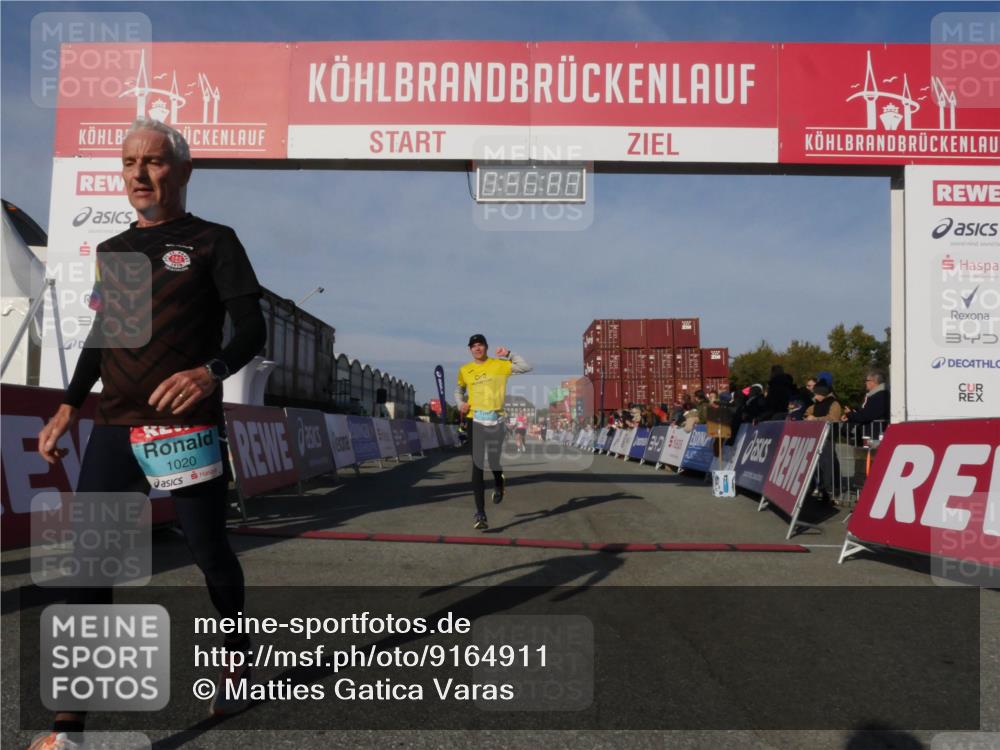 03.10.2025 - Köhlbrandbrückenlauf Matties Gatica Varas http://msf.ph/oto/9164911 03.10.2025 09:56:10 Ziel 1095, 1230, 3183, 3223, 3249, 3332, 3337, 3593, 3834 meine-sportfotos.de
