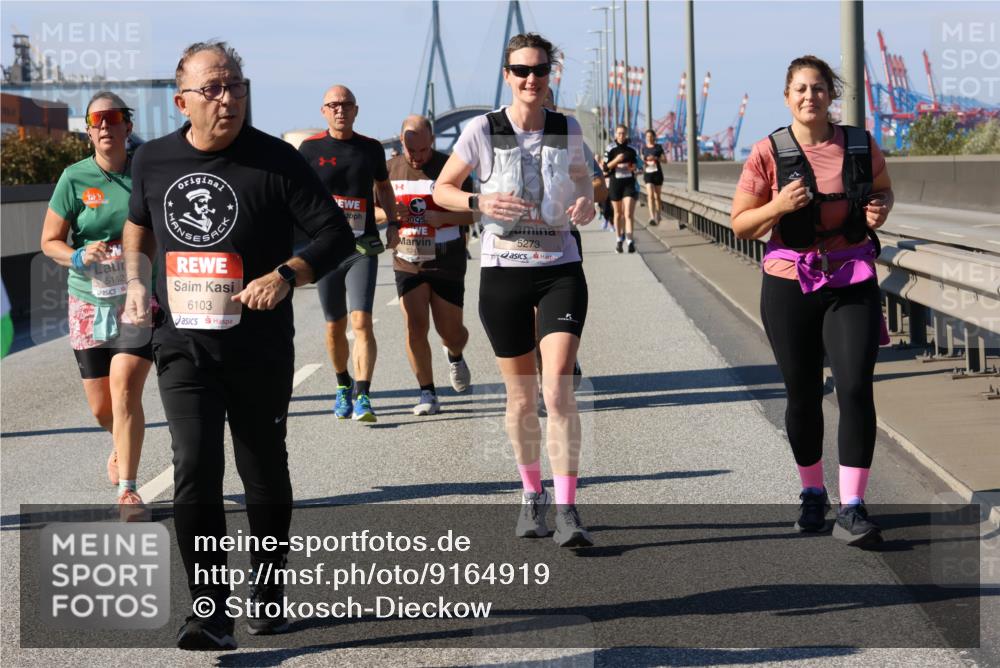 03.10.2025 - Köhlbrandbrückenlauf Strokosch-Dieckow http://msf.ph/oto/9164919 03.10.2025 13:11:56 Position 3 5142, 6103, 5273 meine-sportfotos.de
