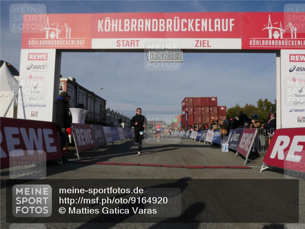 03.10.2025 - Köhlbrandbrückenlauf Matties Gatica Varas http://msf.ph/oto/9164920 03.10.2025 09:56:12 Ziel 1095, 1230, 3183, 3223, 3249, 3337, 3593, 3834 meine-sportfotos.de