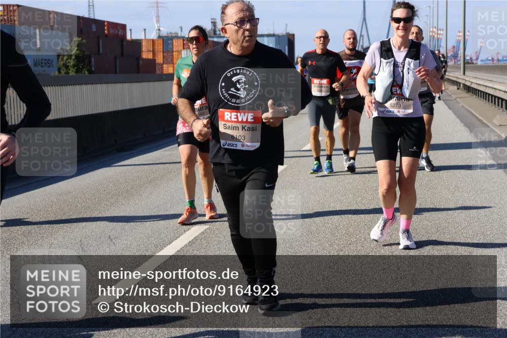 03.10.2025 - Köhlbrandbrückenlauf Strokosch-Dieckow http://msf.ph/oto/9164923 03.10.2025 13:11:57 Position 3 142, 6103, 5273 meine-sportfotos.de
