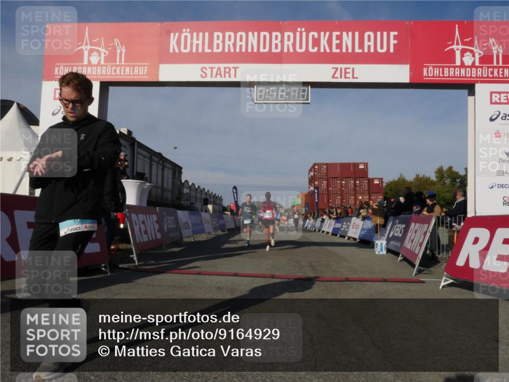 03.10.2025 - Köhlbrandbrückenlauf Matties Gatica Varas http://msf.ph/oto/9164929 03.10.2025 09:56:15 Ziel 1230, 3183, 3223, 3249, 3337, 3593, 3834 meine-sportfotos.de