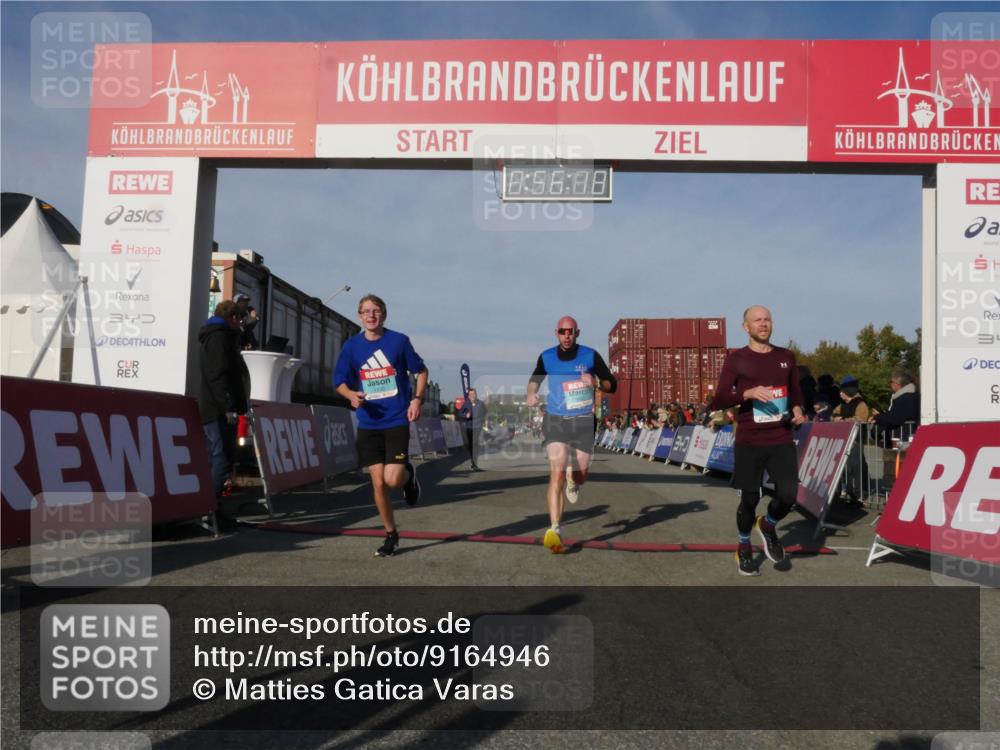 03.10.2025 - Köhlbrandbrückenlauf Matties Gatica Varas http://msf.ph/oto/9164946 03.10.2025 09:56:20 Ziel 1069, 3183, 3337 meine-sportfotos.de