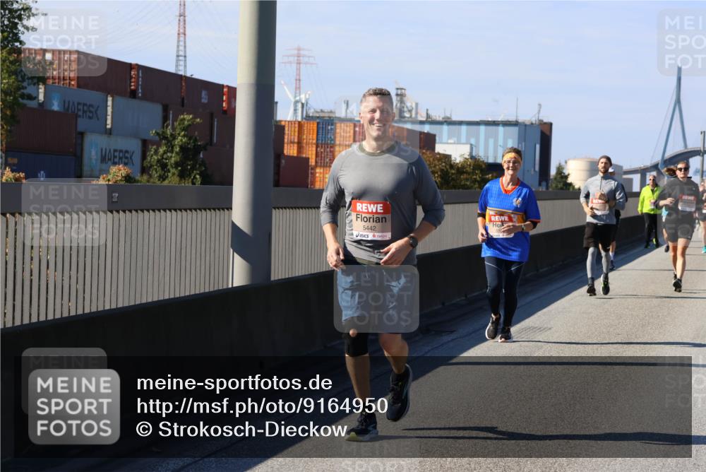 03.10.2025 - Köhlbrandbrückenlauf Strokosch-Dieckow http://msf.ph/oto/9164950 03.10.2025 13:12:06 Position 3 5442, 7 meine-sportfotos.de