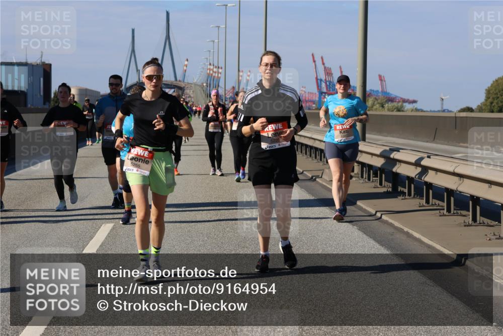 03.10.2025 - Köhlbrandbrückenlauf Strokosch-Dieckow http://msf.ph/oto/9164954 03.10.2025 13:12:10 Position 3 5255, 5226, 6297 meine-sportfotos.de