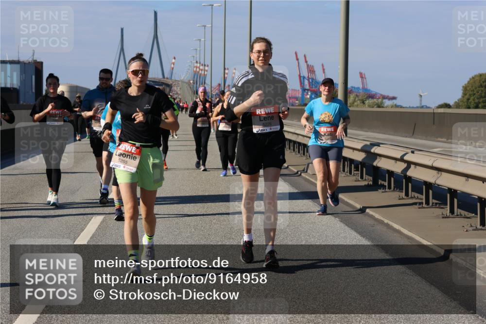 03.10.2025 - Köhlbrandbrückenlauf Strokosch-Dieckow http://msf.ph/oto/9164958 03.10.2025 13:12:10 Position 3 5255, 5226 meine-sportfotos.de