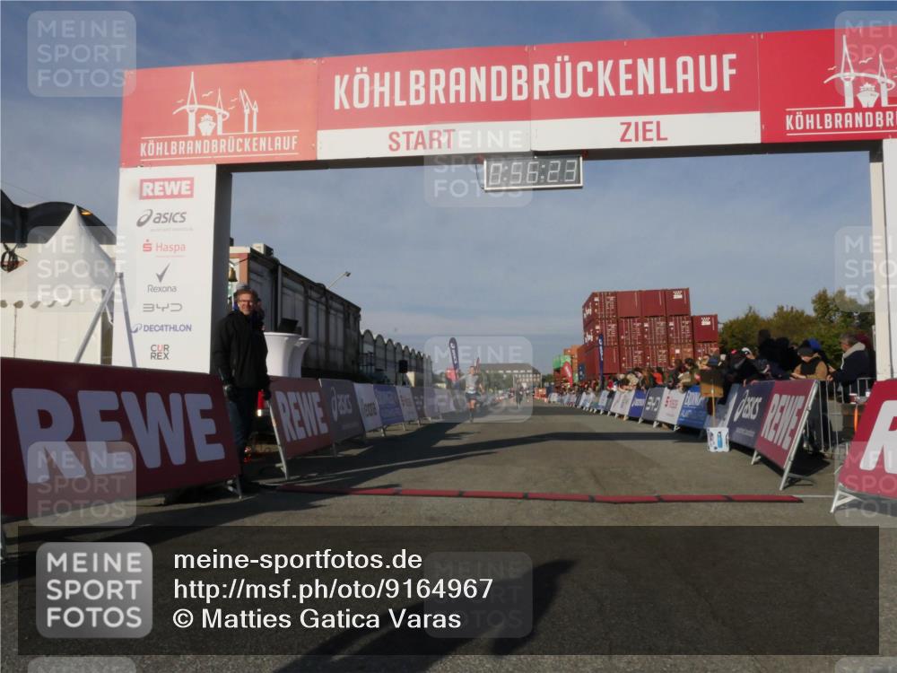 03.10.2025 - Köhlbrandbrückenlauf Matties Gatica Varas http://msf.ph/oto/9164967 03.10.2025 09:56:24 Ziel 1069, 1421, 3354 meine-sportfotos.de
