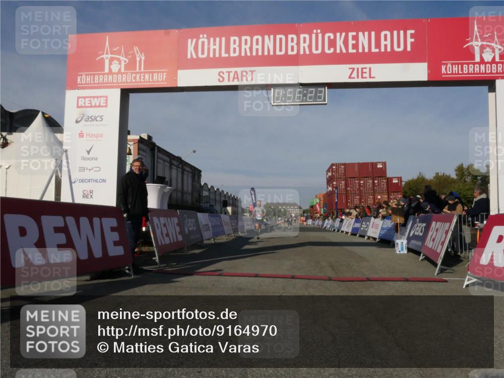 03.10.2025 - Köhlbrandbrückenlauf Matties Gatica Varas http://msf.ph/oto/9164970 03.10.2025 09:56:25 Ziel 1069, 1421, 3354 meine-sportfotos.de