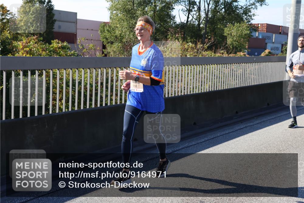 03.10.2025 - Köhlbrandbrückenlauf Strokosch-Dieckow http://msf.ph/oto/9164971 03.10.2025 13:12:12 Position 3 5158, 6792 meine-sportfotos.de