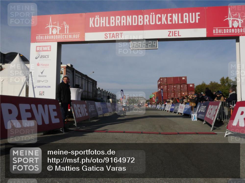 03.10.2025 - Köhlbrandbrückenlauf Matties Gatica Varas http://msf.ph/oto/9164972 03.10.2025 09:56:26 Ziel 1069, 1421, 3354 meine-sportfotos.de