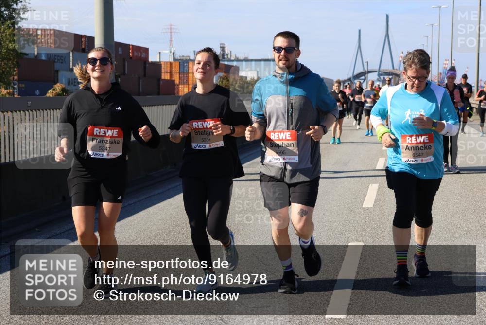 03.10.2025 - Köhlbrandbrückenlauf Strokosch-Dieckow http://msf.ph/oto/9164978 03.10.2025 13:12:14 Position 3 5347, 5301, 5505, 6547 meine-sportfotos.de
