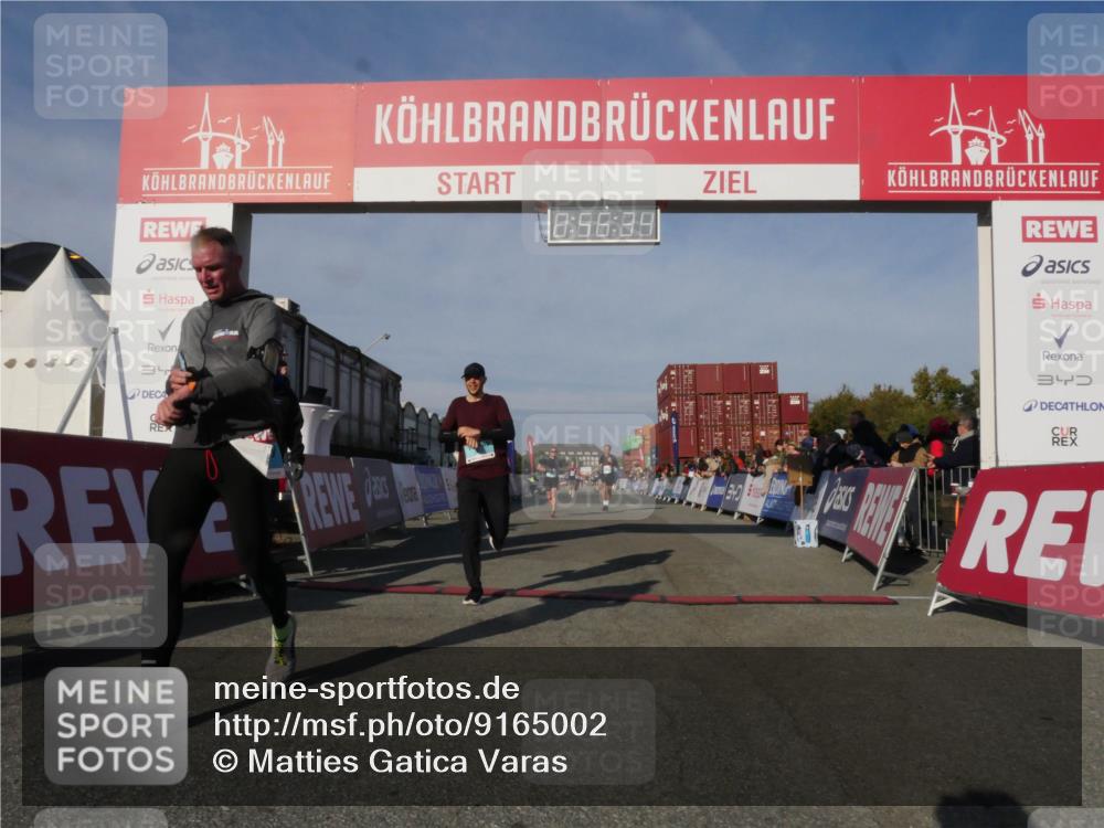 03.10.2025 - Köhlbrandbrückenlauf Matties Gatica Varas http://msf.ph/oto/9165002 03.10.2025 09:56:36 Ziel 1023, 1085, 1103, 1421, 3402, 3544 meine-sportfotos.de