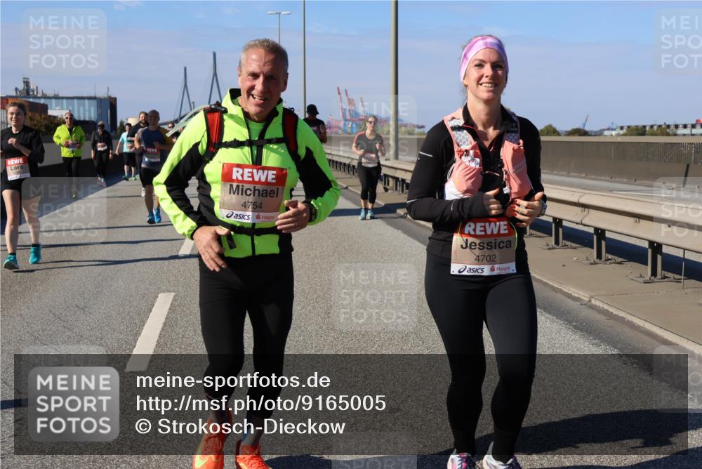 03.10.2025 - Köhlbrandbrückenlauf Strokosch-Dieckow http://msf.ph/oto/9165005 03.10.2025 13:12:20 Position 3 4754, 4702 meine-sportfotos.de