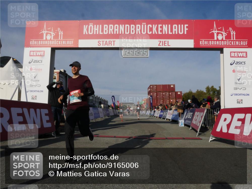 03.10.2025 - Köhlbrandbrückenlauf Matties Gatica Varas http://msf.ph/oto/9165006 03.10.2025 09:56:37 Ziel 1023, 1085, 1103, 1150, 1261, 3402, 3544, 3763 meine-sportfotos.de