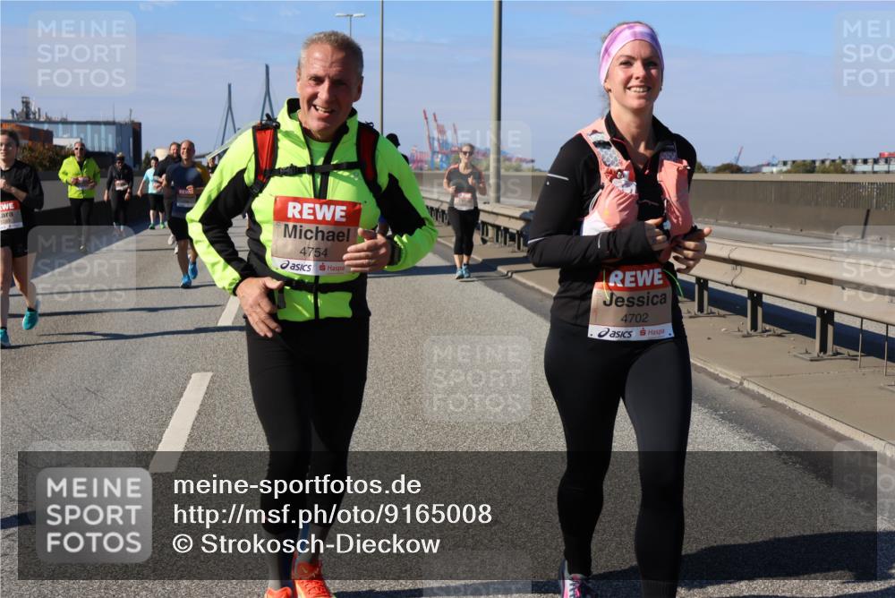 03.10.2025 - Köhlbrandbrückenlauf Strokosch-Dieckow http://msf.ph/oto/9165008 03.10.2025 13:12:20 Position 3 4754, 4702 meine-sportfotos.de
