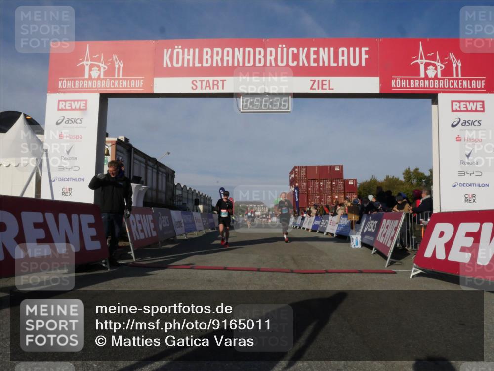 03.10.2025 - Köhlbrandbrückenlauf Matties Gatica Varas http://msf.ph/oto/9165011 03.10.2025 09:56:38 Ziel 1023, 1085, 1103, 1150, 1261, 3402, 3544, 3763 meine-sportfotos.de
