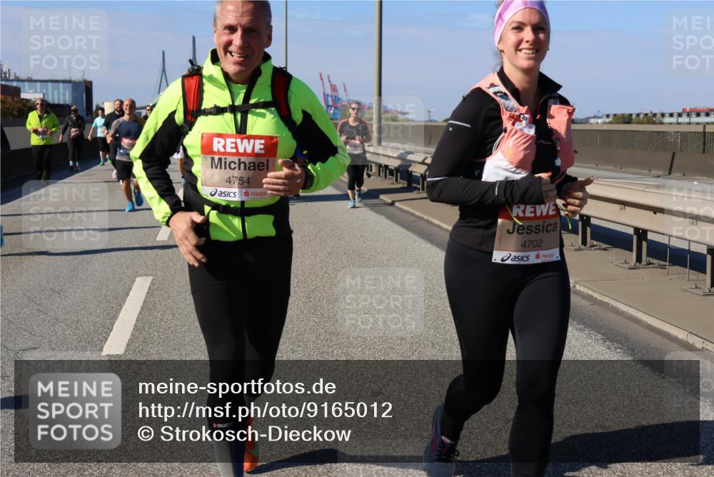 03.10.2025 - Köhlbrandbrückenlauf Strokosch-Dieckow http://msf.ph/oto/9165012 03.10.2025 13:12:20 Position 3 4754, 4702 meine-sportfotos.de