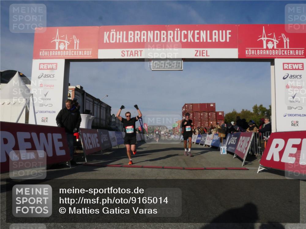 03.10.2025 - Köhlbrandbrückenlauf Matties Gatica Varas http://msf.ph/oto/9165014 03.10.2025 09:56:39 Ziel 1023, 1085, 1103, 1150, 1261, 3402, 3544, 3763 meine-sportfotos.de
